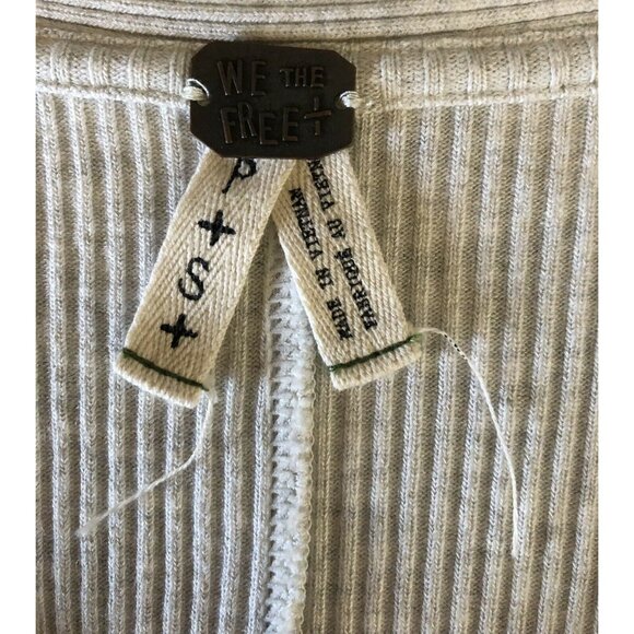 We The Free Women’s Gray Petite Small Long Sleeve Open Sided Sweatshirt - Picture 5 of 6